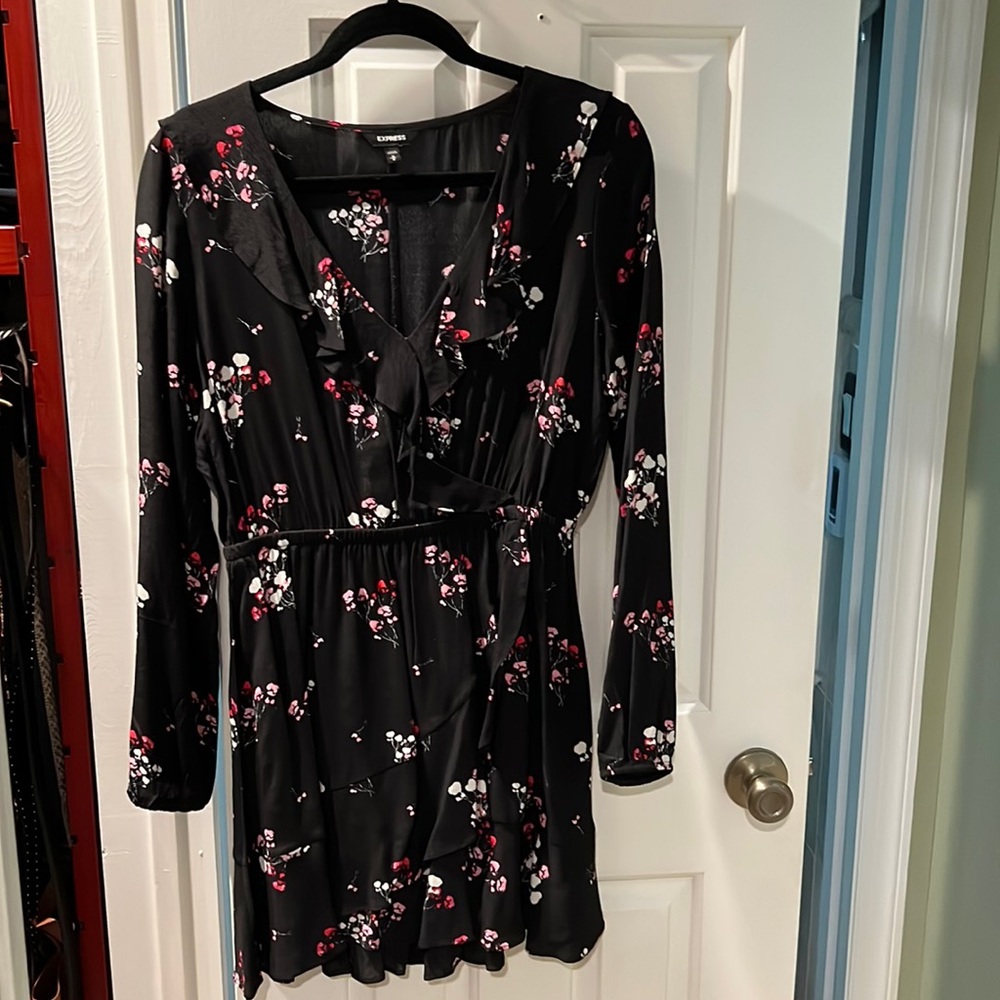 Express Dress, black floral,  size medium, excellent condition.